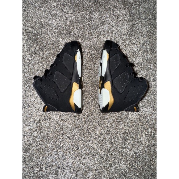 Jordan 6 Retro DMP (TD) Size 4C Black - Picture 4 of 5